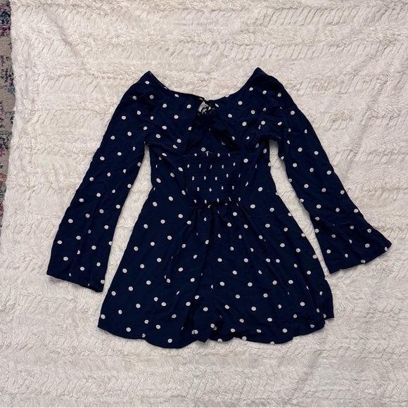 American Eagle Navy Polka Dot Romper Women’s Small | Flowy Sleeves & Shorts chic - Picture 2 of 4